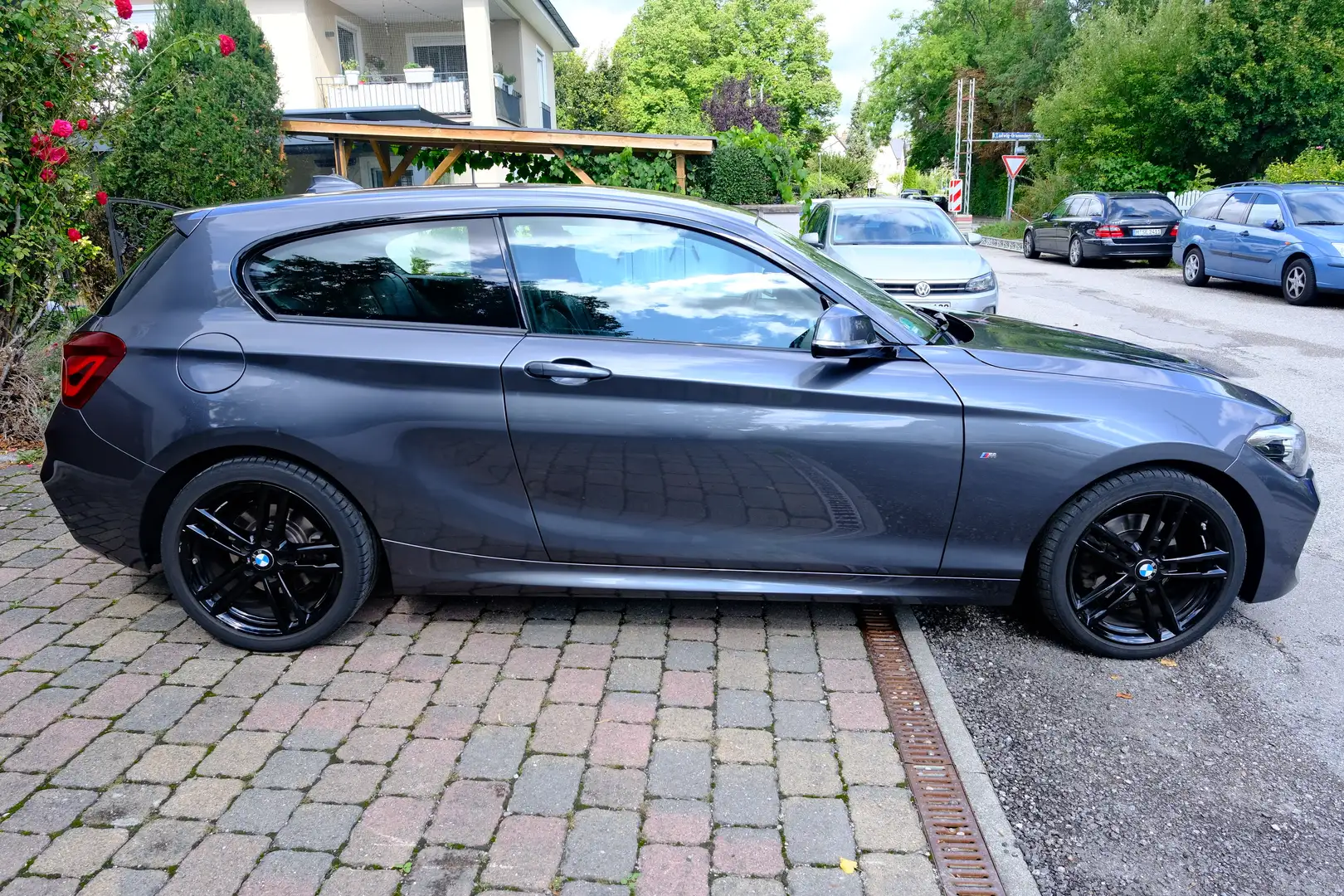 BMW 120 F21 Edition M Sport Shadow - 1