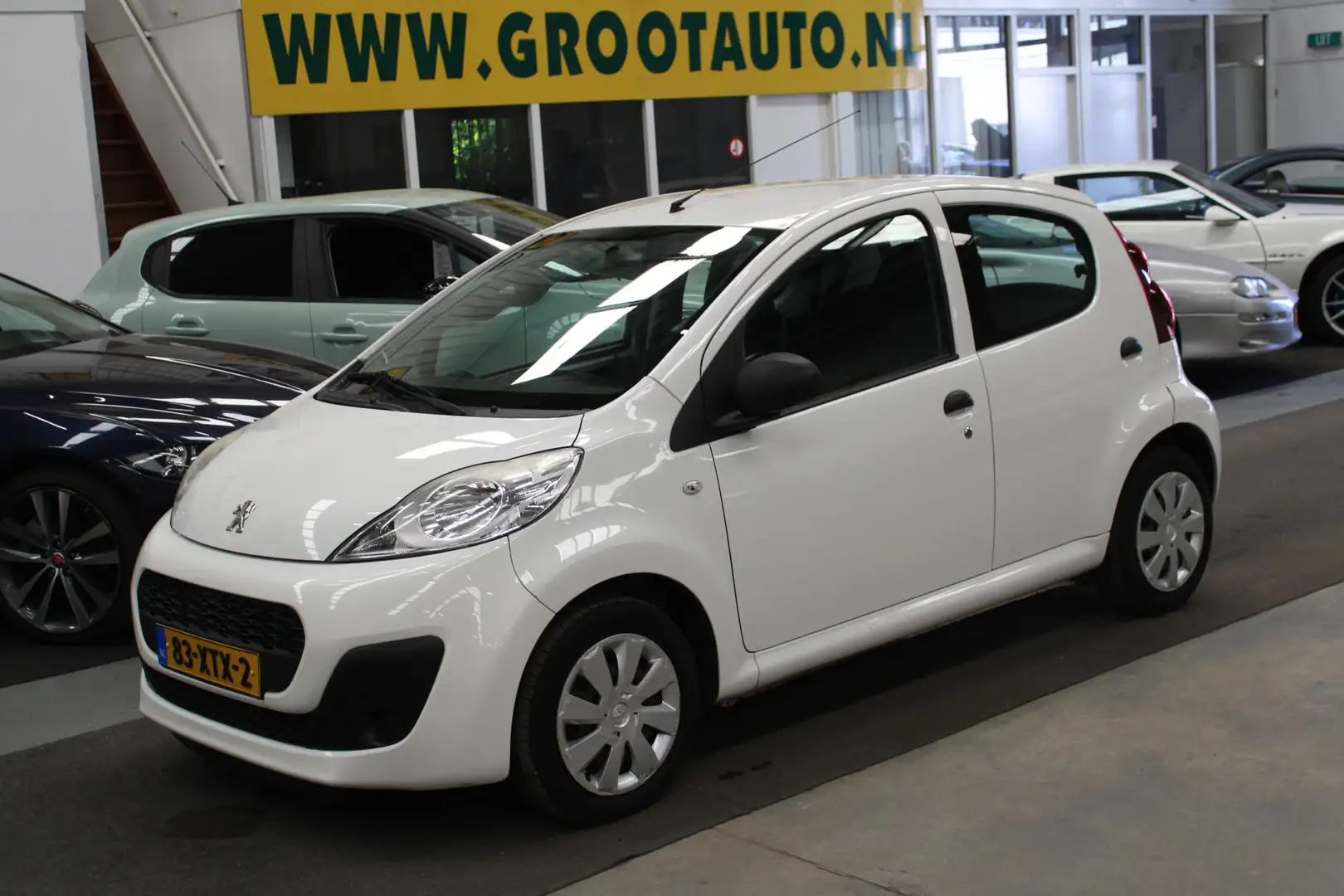 Peugeot 107 1.0 Blue Lease 5 drs, Airco, Stuurbekrachtiging Wit - 1