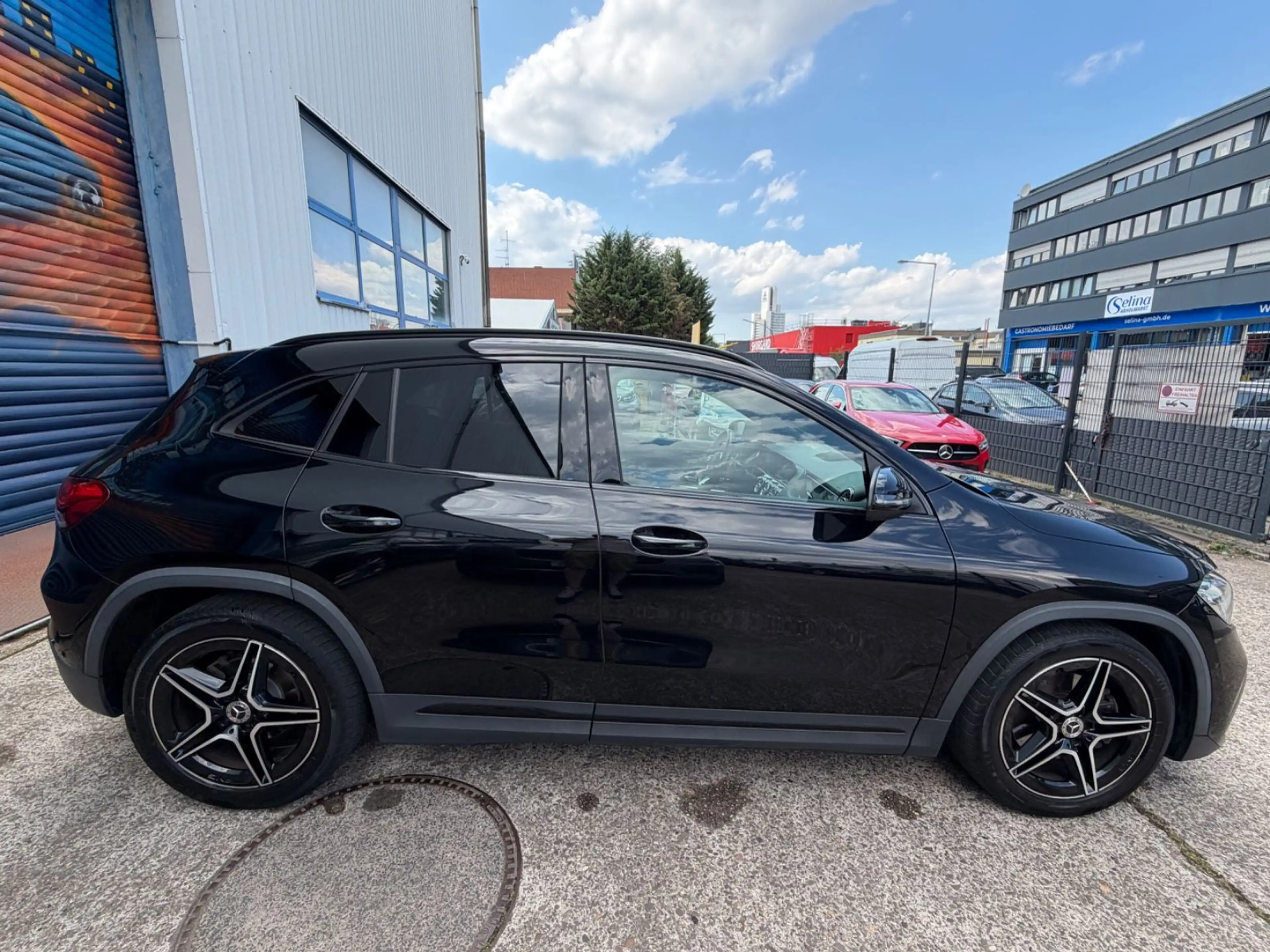 Mercedes-Benz GLA 180 d AMG /Widescreen/Ambiente/Night/1 Hand — photo 8