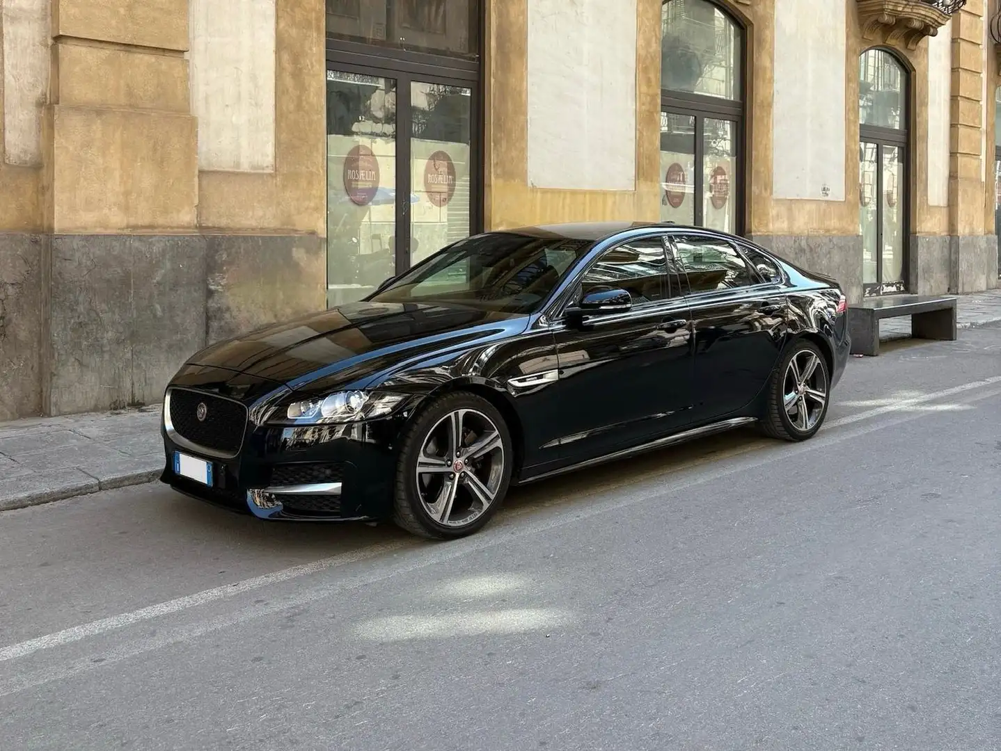 Jaguar XF XF 2.0d R-Sport 180cv auto Nero - 1