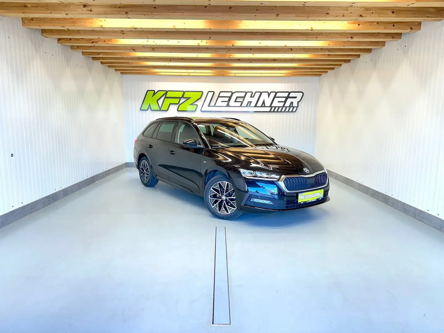 Skoda Octavia Combi 2.0 TDI "Ambition" SITZH*LED*NAVI Schwarz - 1