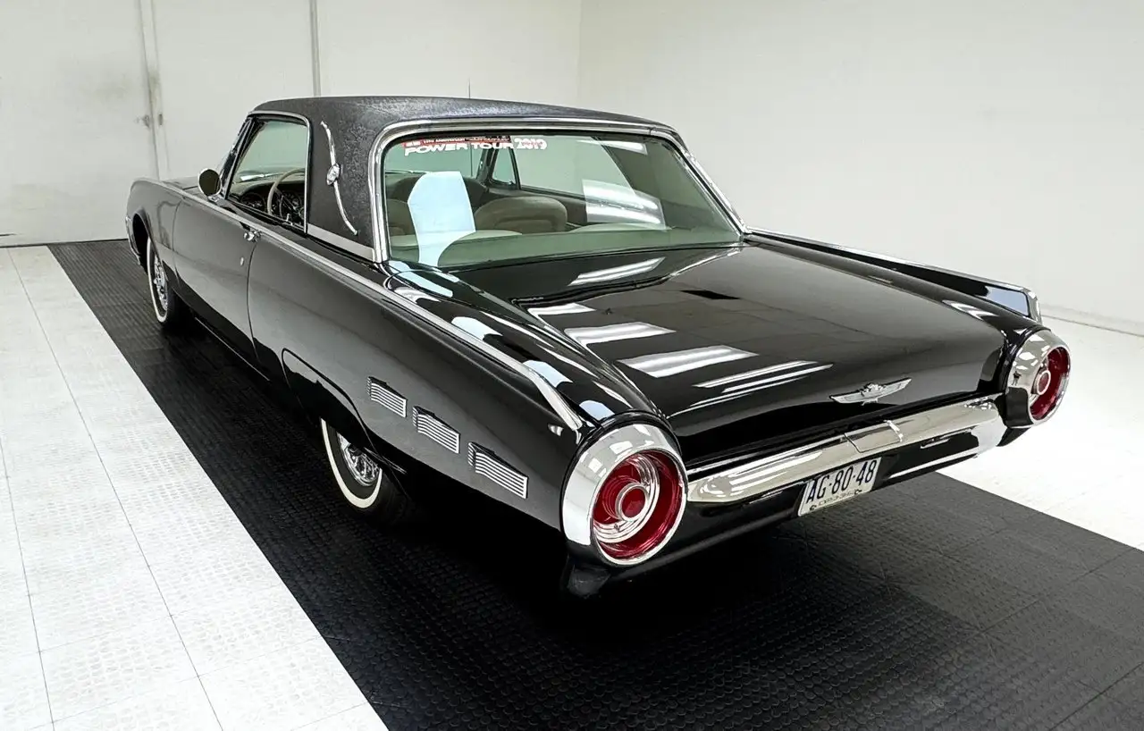 Ford Thunderbird Hardtop, foto 3