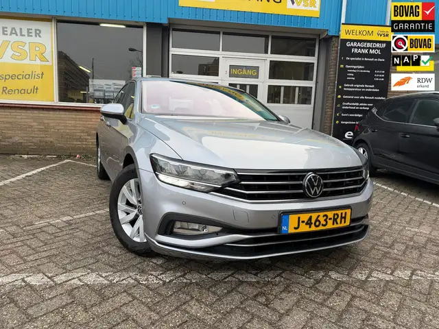 Volkswagen Passat 1.5 TSI Business|Stoelverwarming|Camera|Trekhaak|N