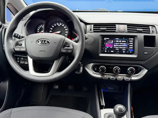 Kia Rio view 2