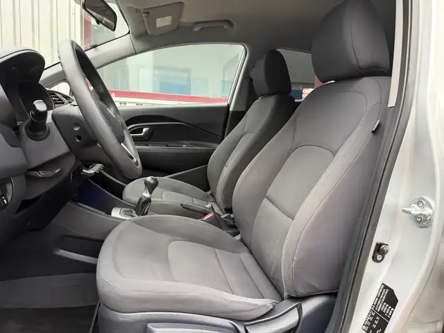 Kia Rio view 7