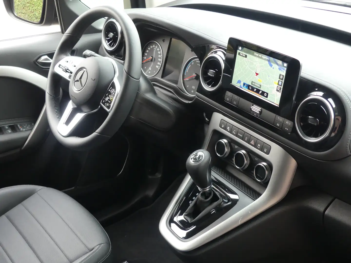 Mercedes-Benz EQT Tourer 200 L1 Premium Plus 45kWh Led/Leer/Camera/P Blau - 2