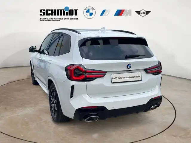 BMW X3 view 4