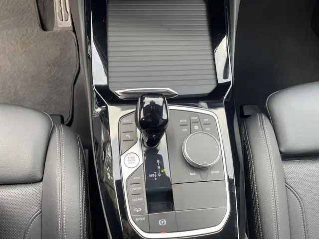 BMW X3 view 12