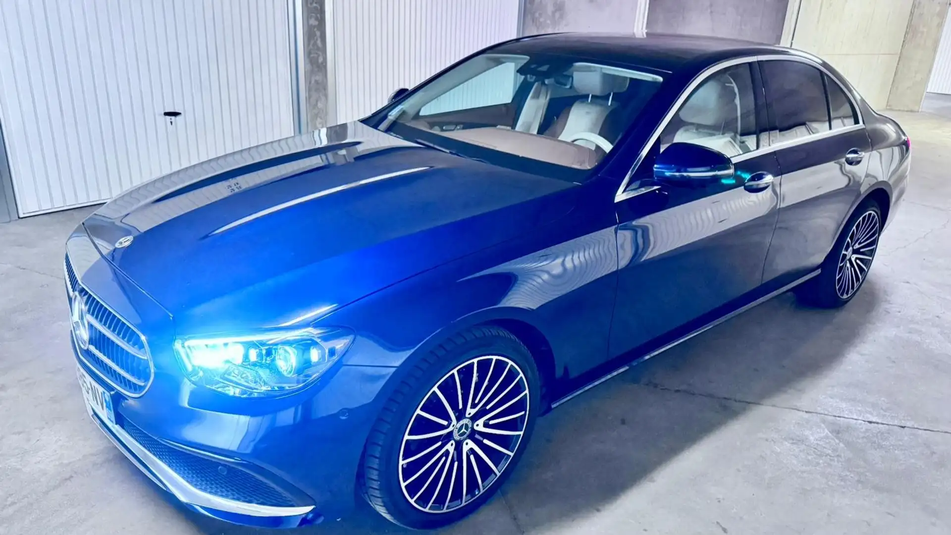 Mercedes-Benz E 220 Classe E 220 d 9G-Tronic Avantgarde Line Bleu - 1