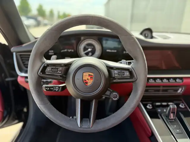 Porsche 911 view 14