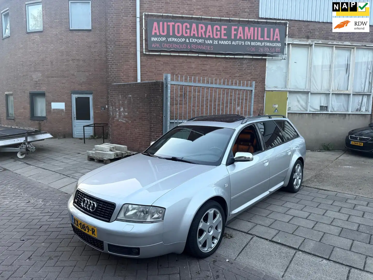 Audi A6 Avant 4.2 V8 quattro S6 Advance Grijs - 1