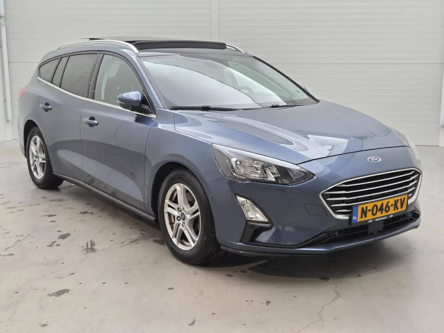 Ford Focus Wagon 1.0 EcoBoost Hybrid Trend Edition Business | Blauw - 2