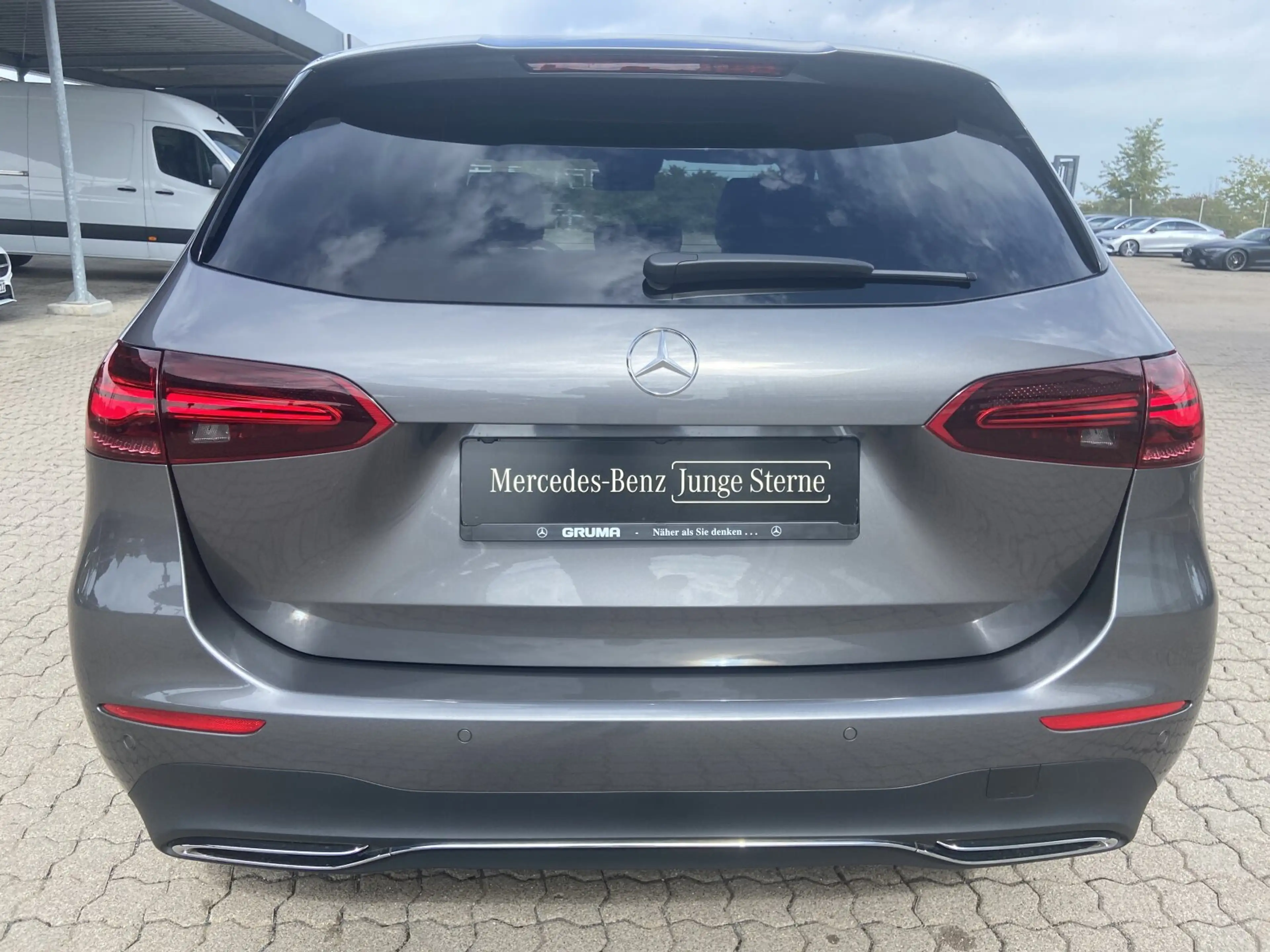 Mercedes-Benz B 180 B 180 Progressive+Advanced+Standheizung+CarPlay+ — photo 7