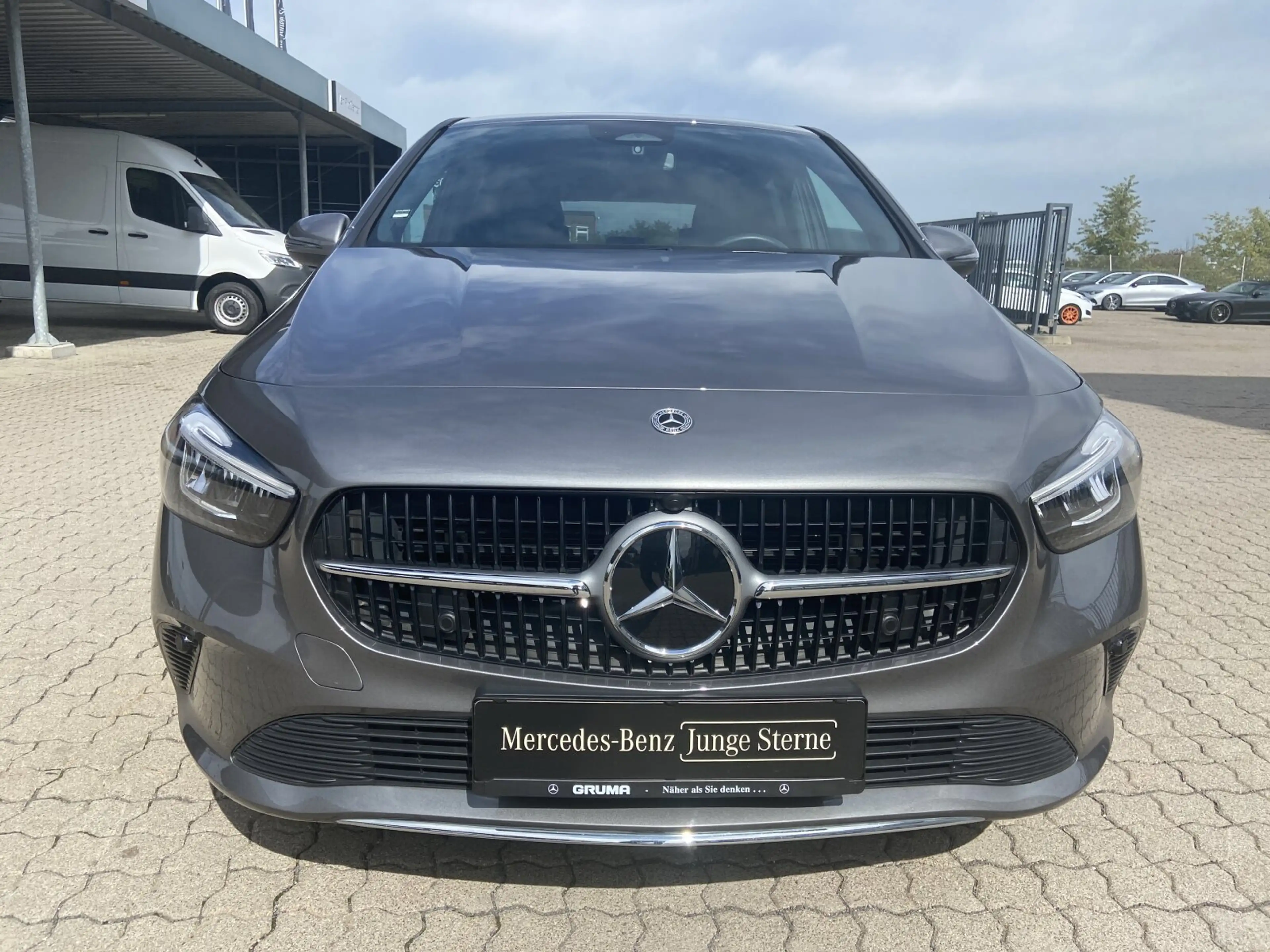 Mercedes-Benz B 180 B 180 Progressive+Advanced+Standheizung+CarPlay+ — photo 3
