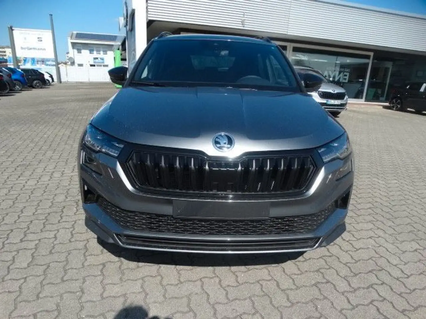 Skoda Karoq Sportline 110kW 7-Gang-DSG *Tageszulassung Grau - 2