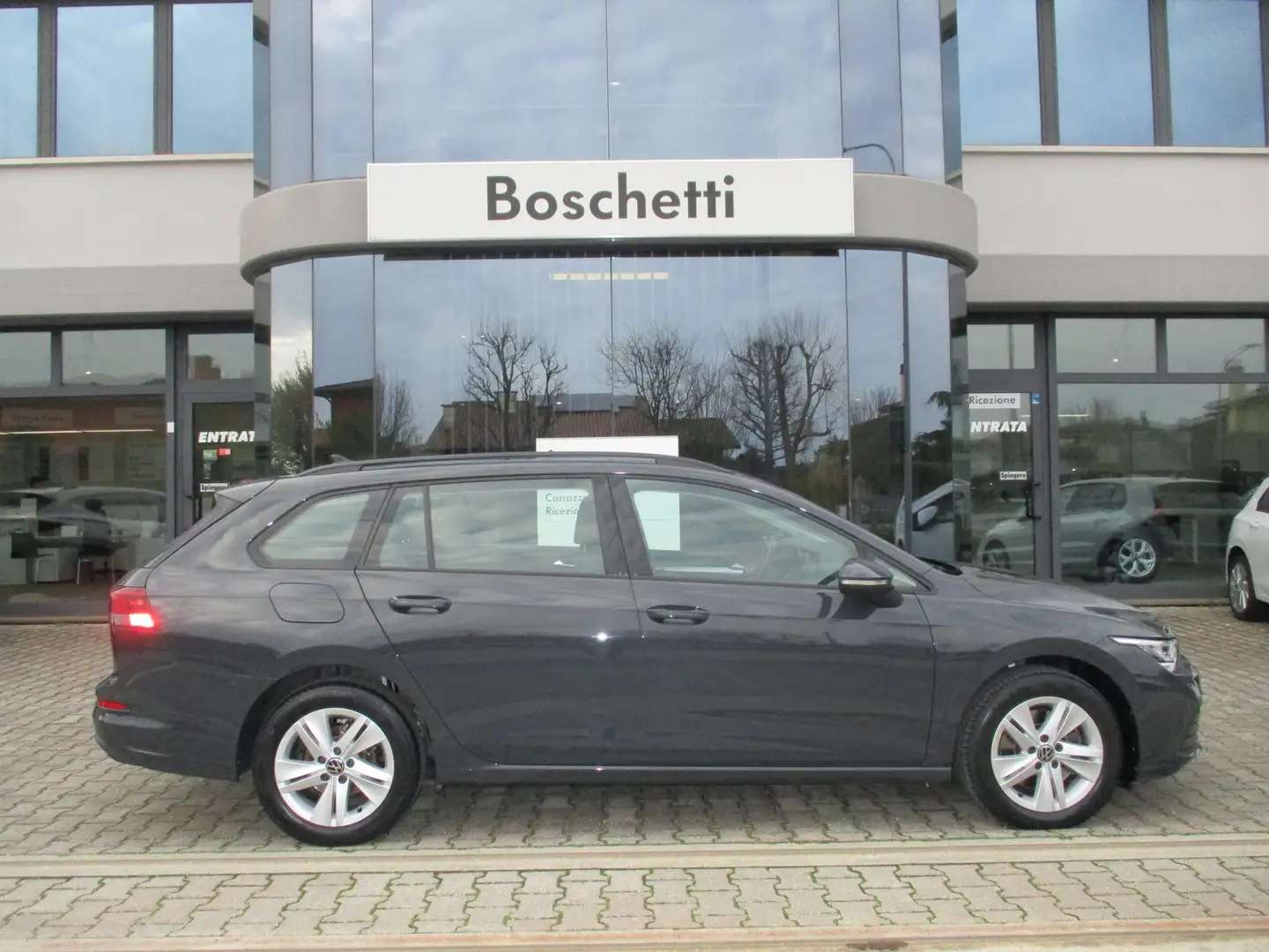 Volkswagen Golf Variant 2.0 tdi Life 115cv Gris - 1