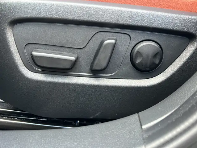 Mazda CX-30 view 11