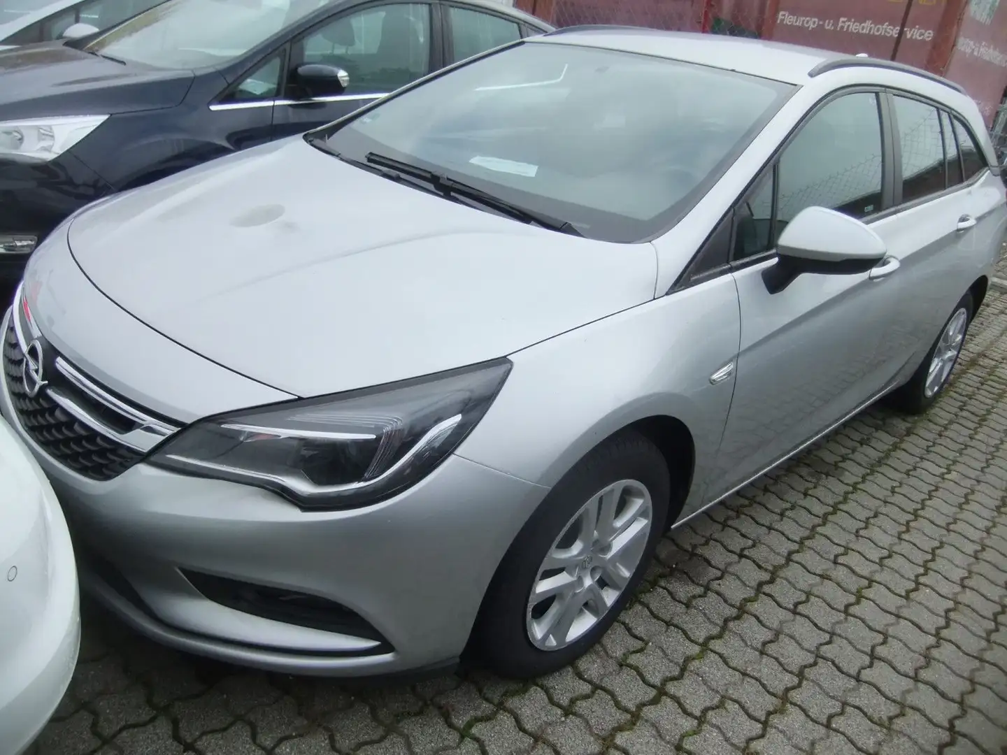 Opel Astra K Sports Tourer 1.6 CDTI Edition Navi 1.Hd Silber - 1