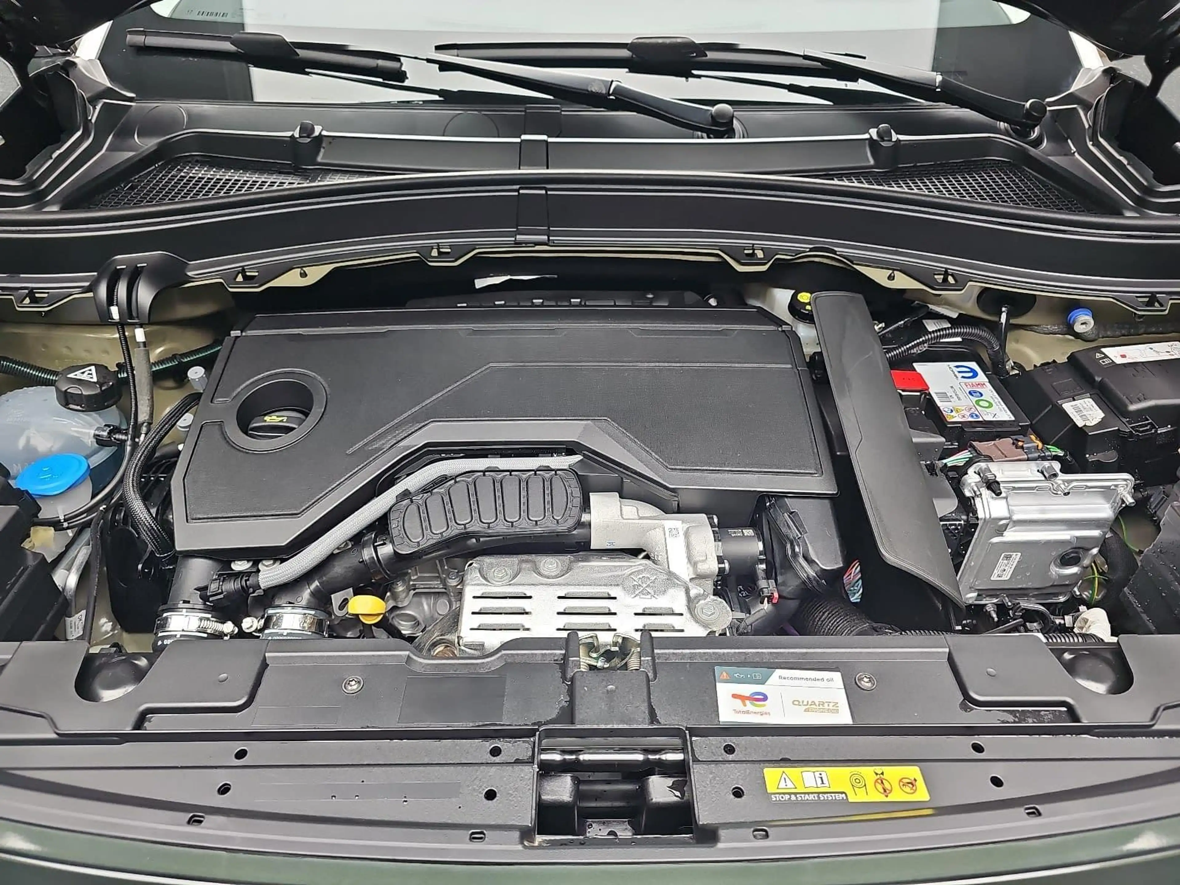 Citroen C3 Aircross C3 AIRCROSS 1.2 HYBRID 145 E-DCS6 PLUS 7-S — photo 16