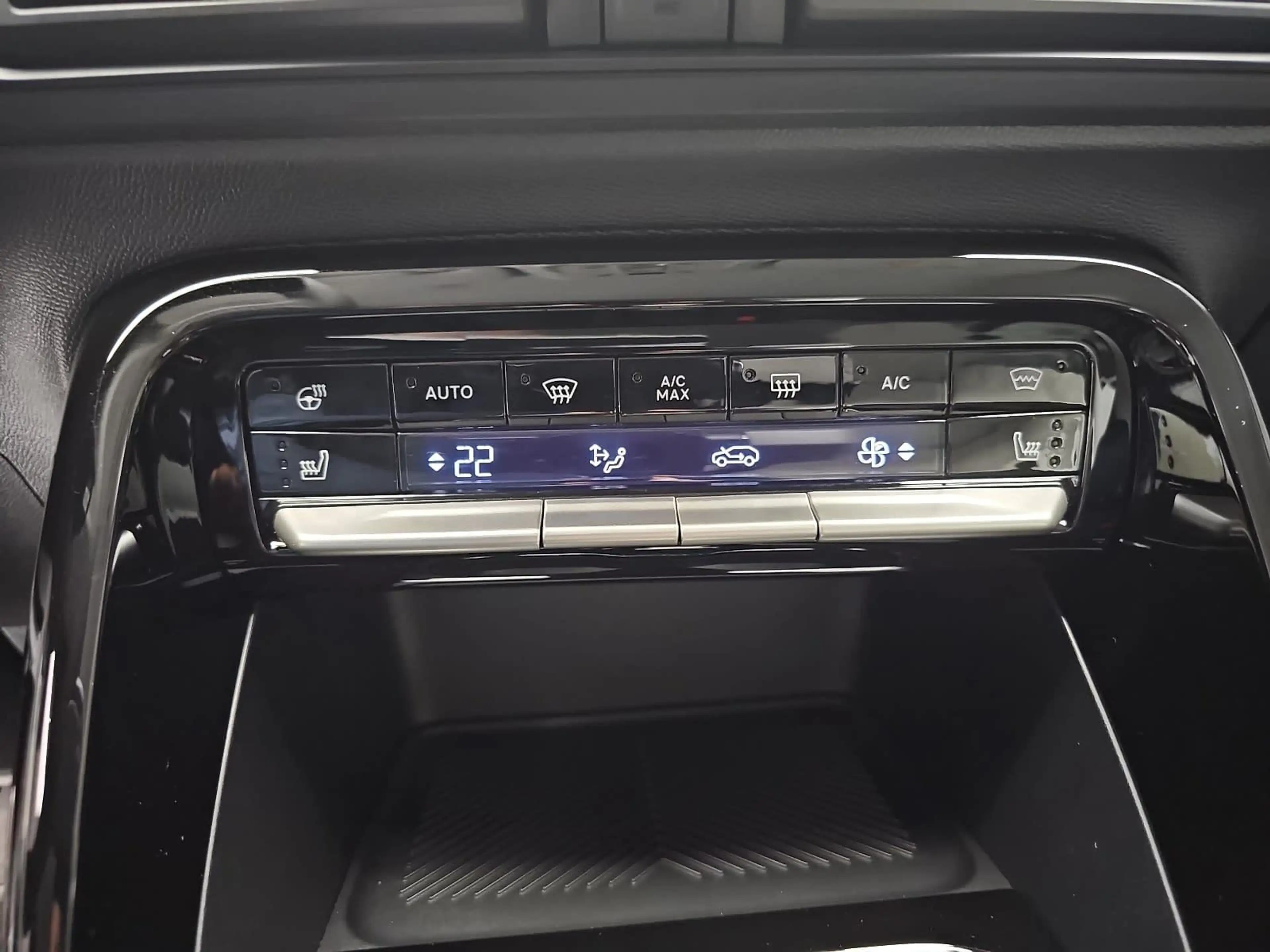 Citroen C3 Aircross C3 AIRCROSS 1.2 HYBRID 145 E-DCS6 PLUS 7-S — photo 12