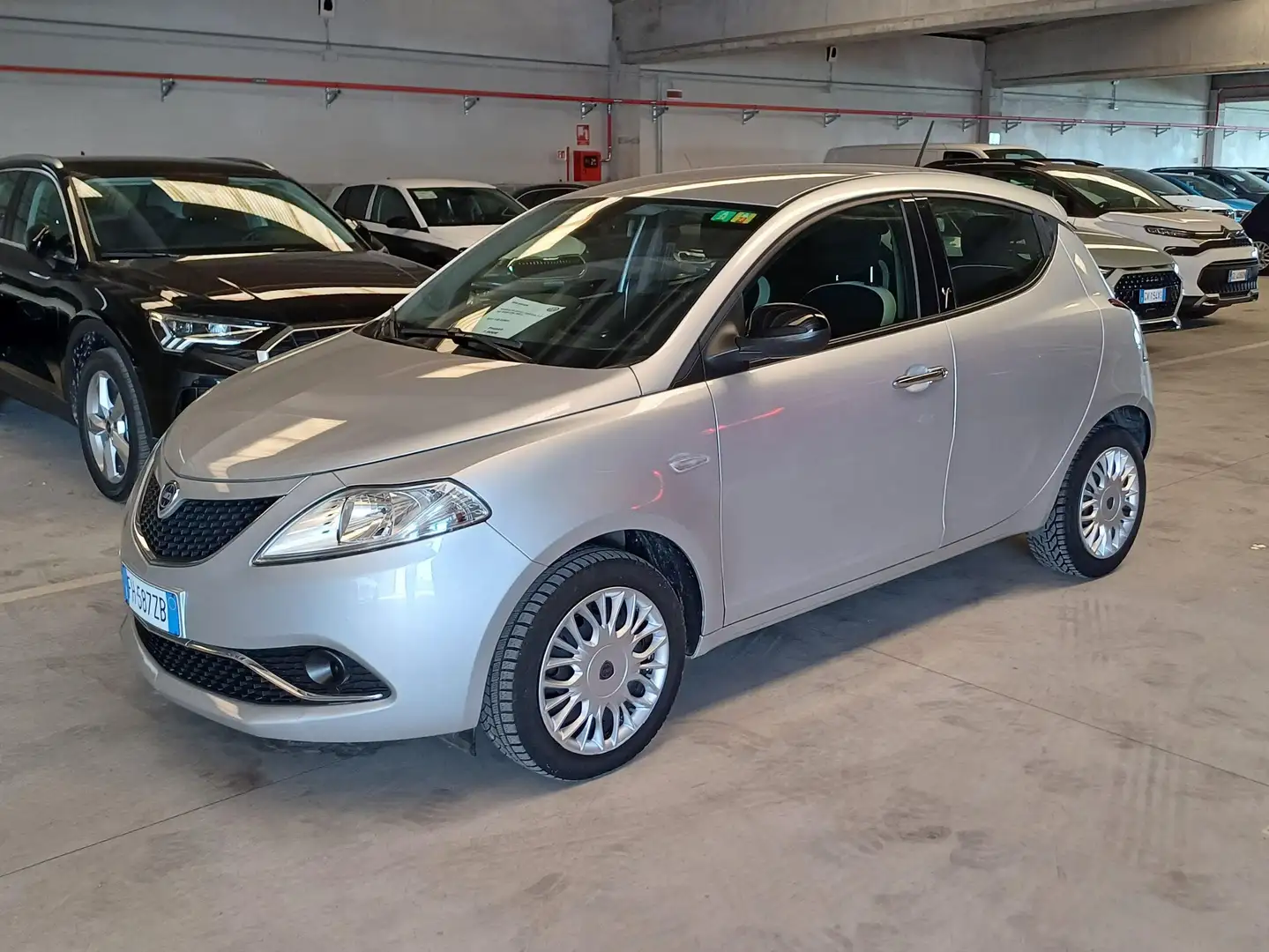 Lancia Ypsilon Ypsilon III 2015 1.3 mjt Platinum s Grigio - 1