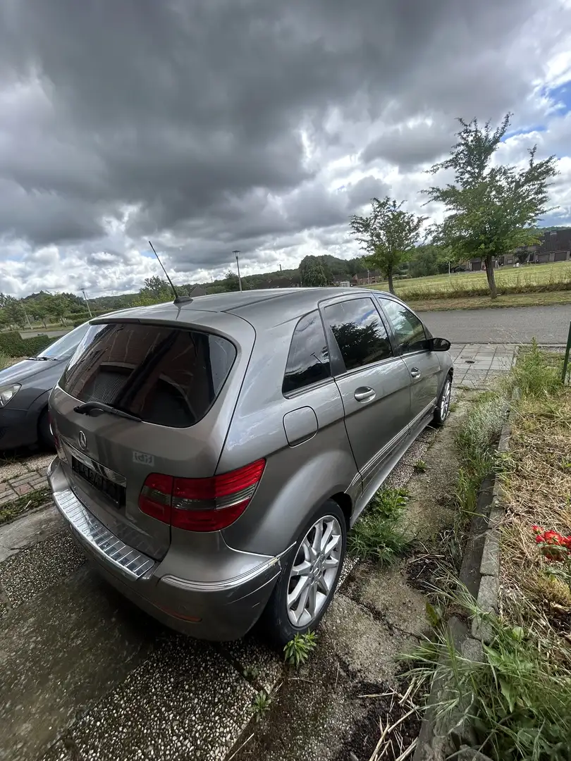 Mercedes-Benz B 200 CDI - 2