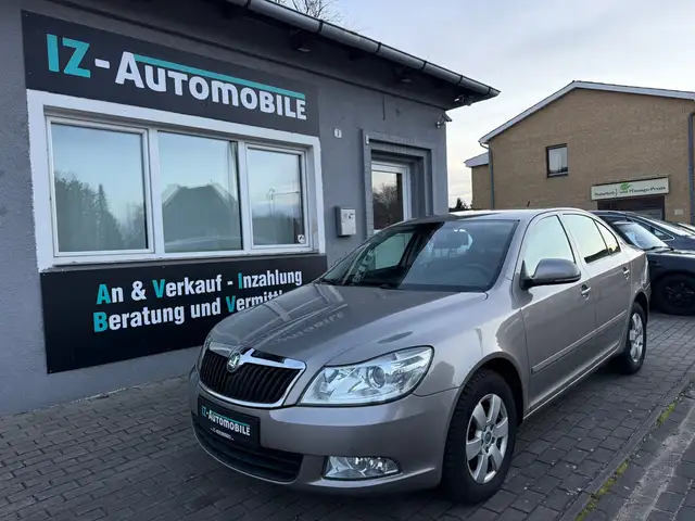 Skoda Octavia main image