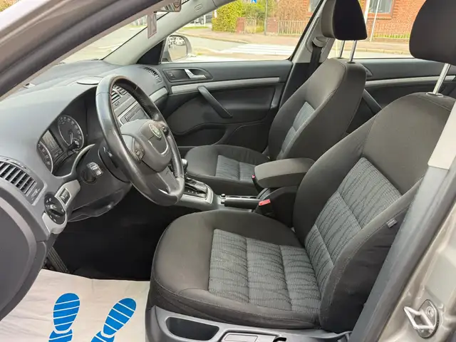 Skoda Octavia view 11