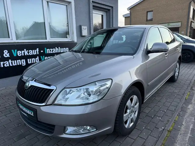 Skoda Octavia view 2
