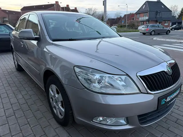 Skoda Octavia view 4
