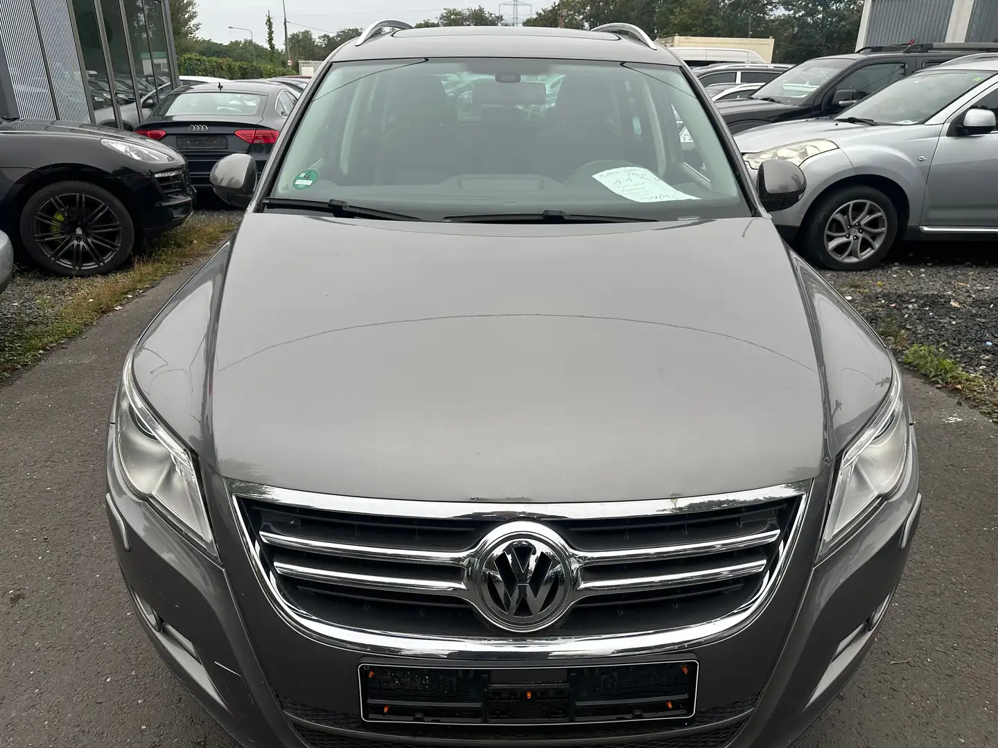 Volkswagen Tiguan HIGHLINE 4x4 2,0 TDI 170 PS VOLLAUSSTATUNG EURO 5 Grau - 2