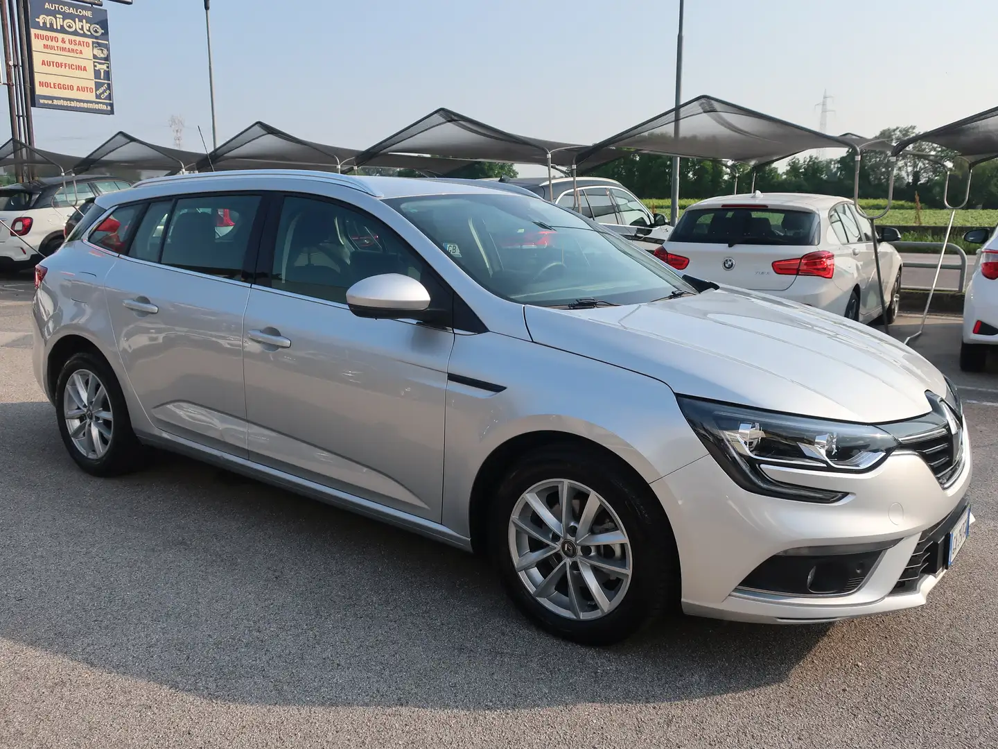 Renault Megane Sporter 1.5 blue dci Business 115cv Argent - 2