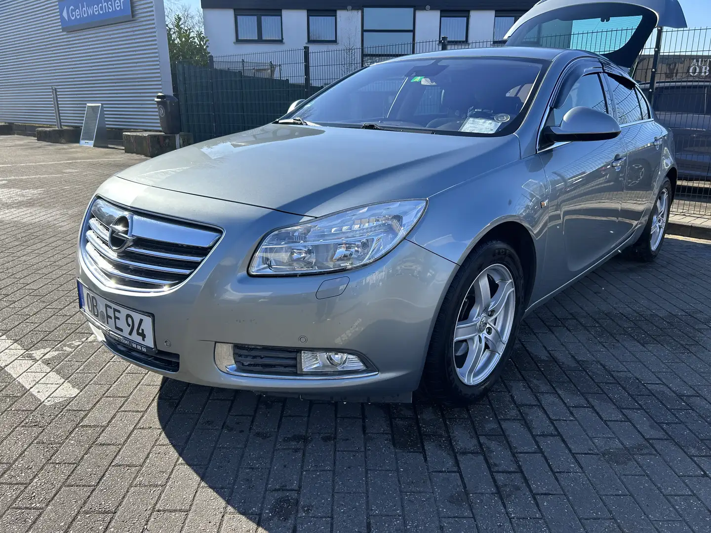 Opel Insignia 2.0 CDTI Design Edition - 2