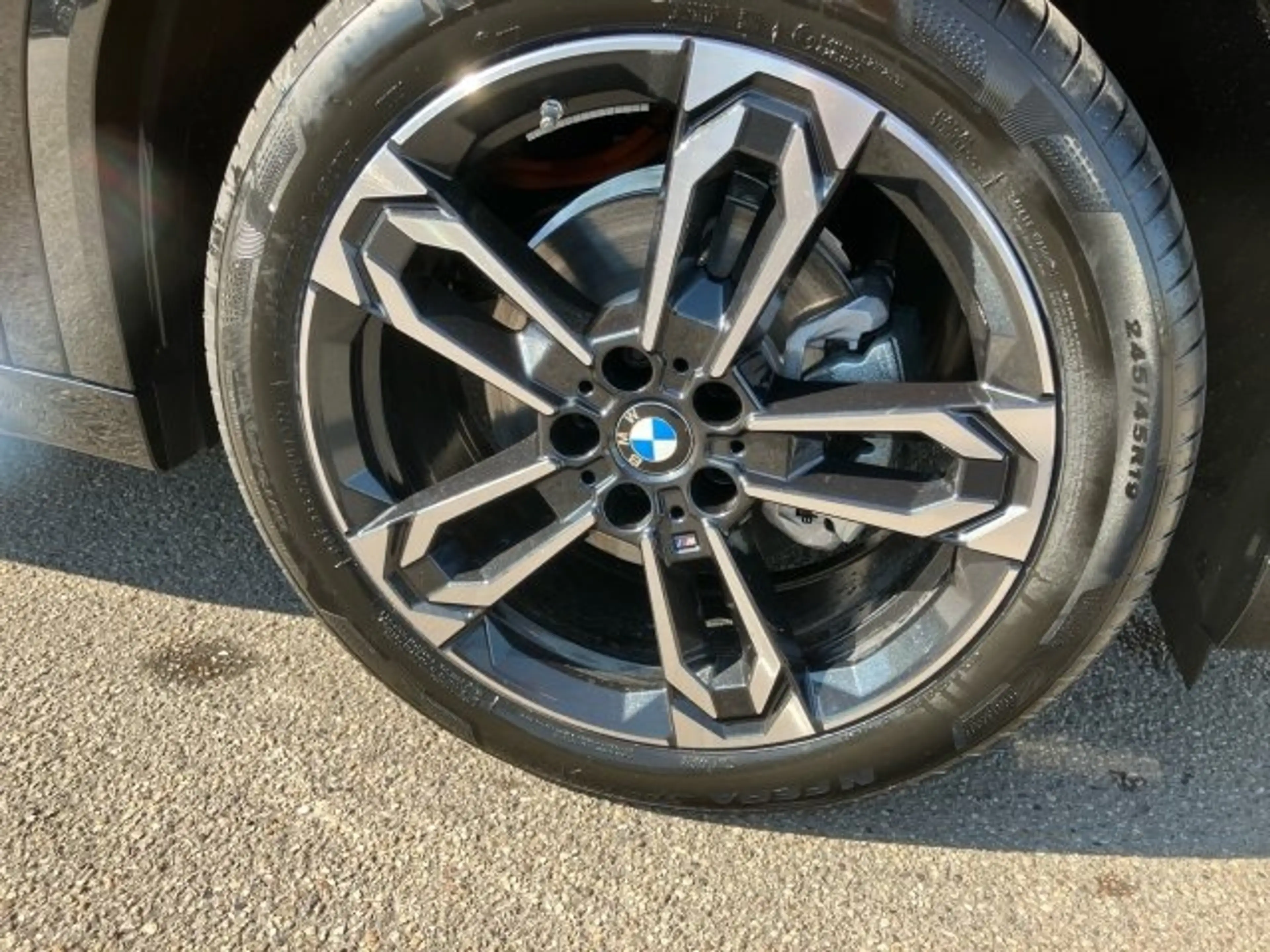BMW iX2 eDrive 20 U10 — photo 5