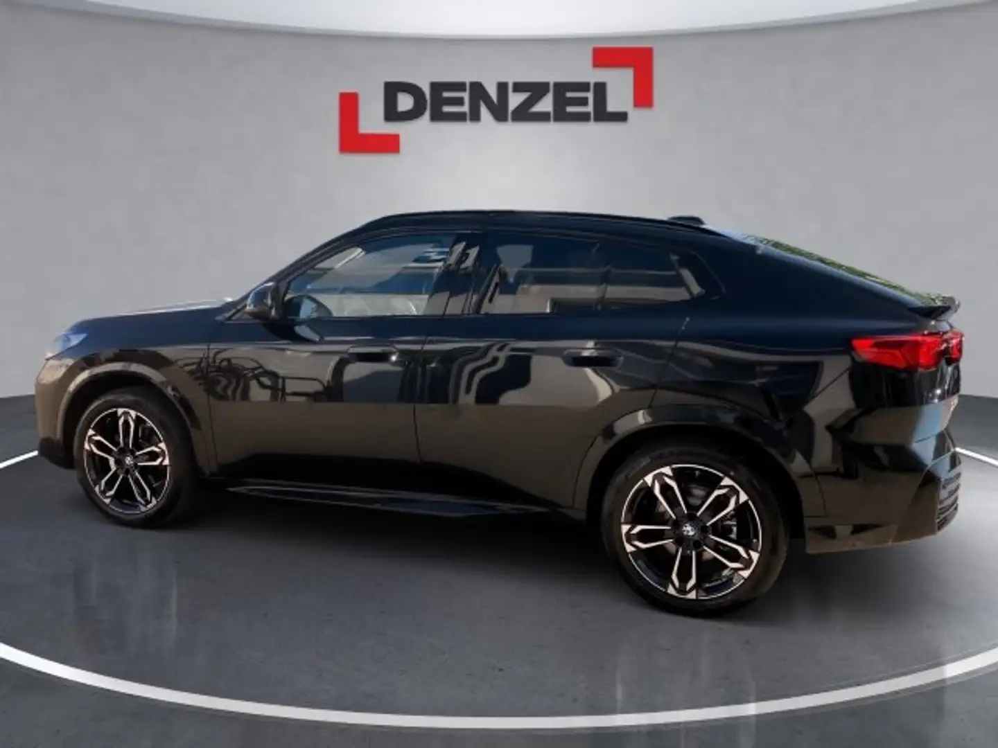BMW iX2 eDrive 20 U10 Schwarz - 2