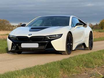 i8