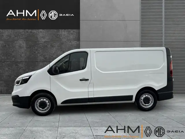 Renault Trafic view 5