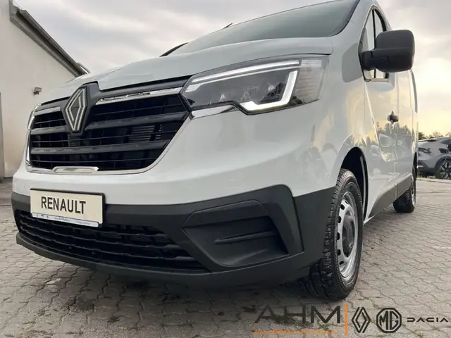 Renault Trafic view 7