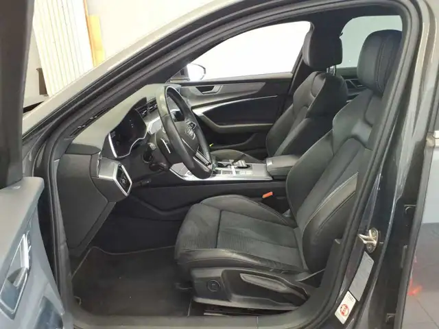Audi A6 view 4