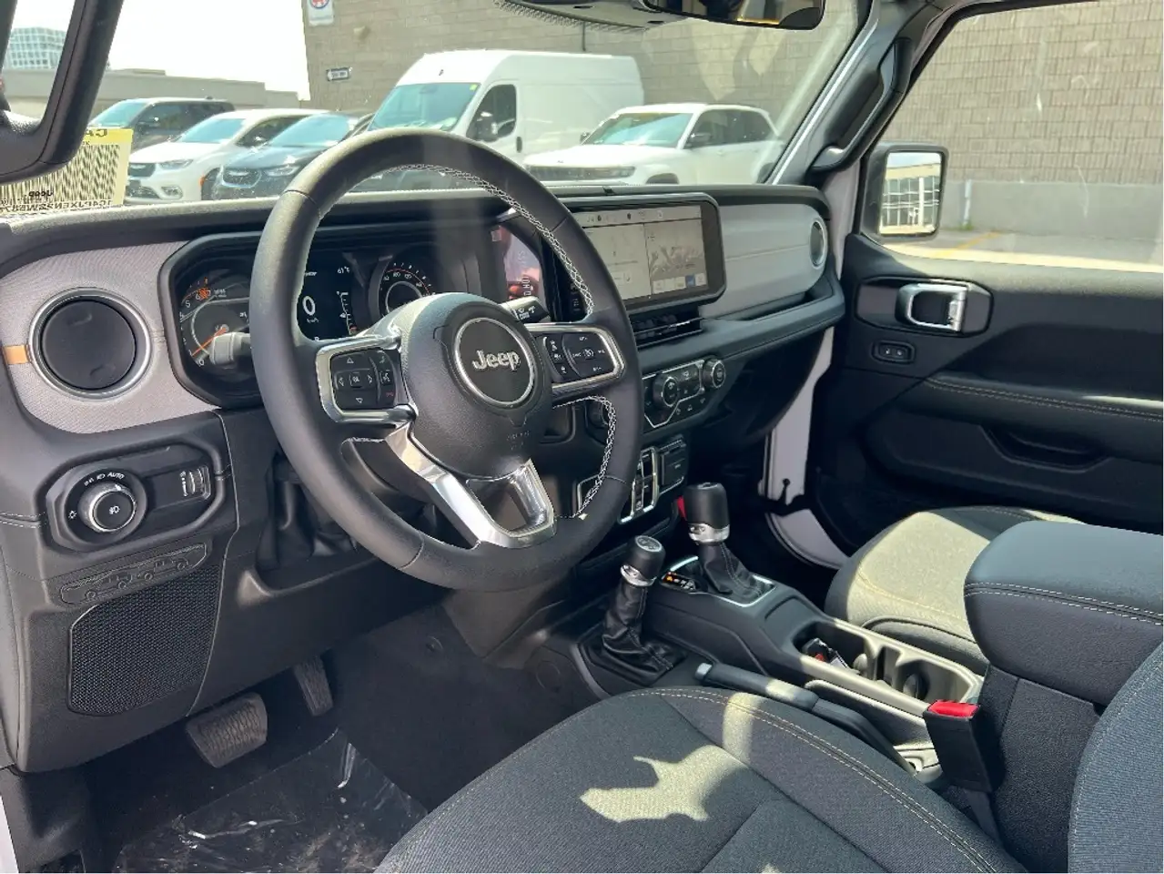 Jeep Wrangler снимка Jeep Wrangler