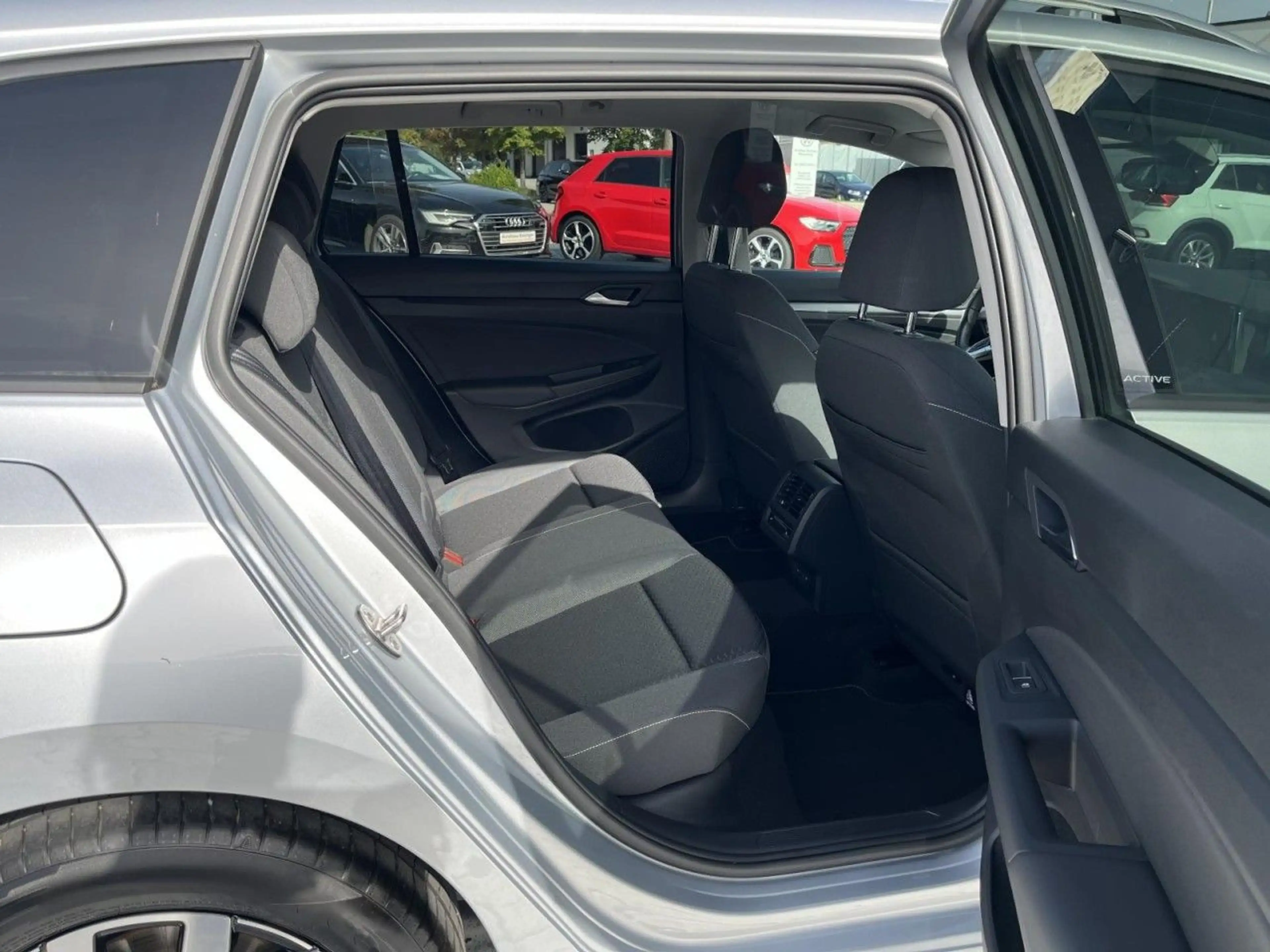 Volkswagen Golf Variant Golf VIII Variant 1.5 eTSI Active DSG (LEDPlus, — photo 10