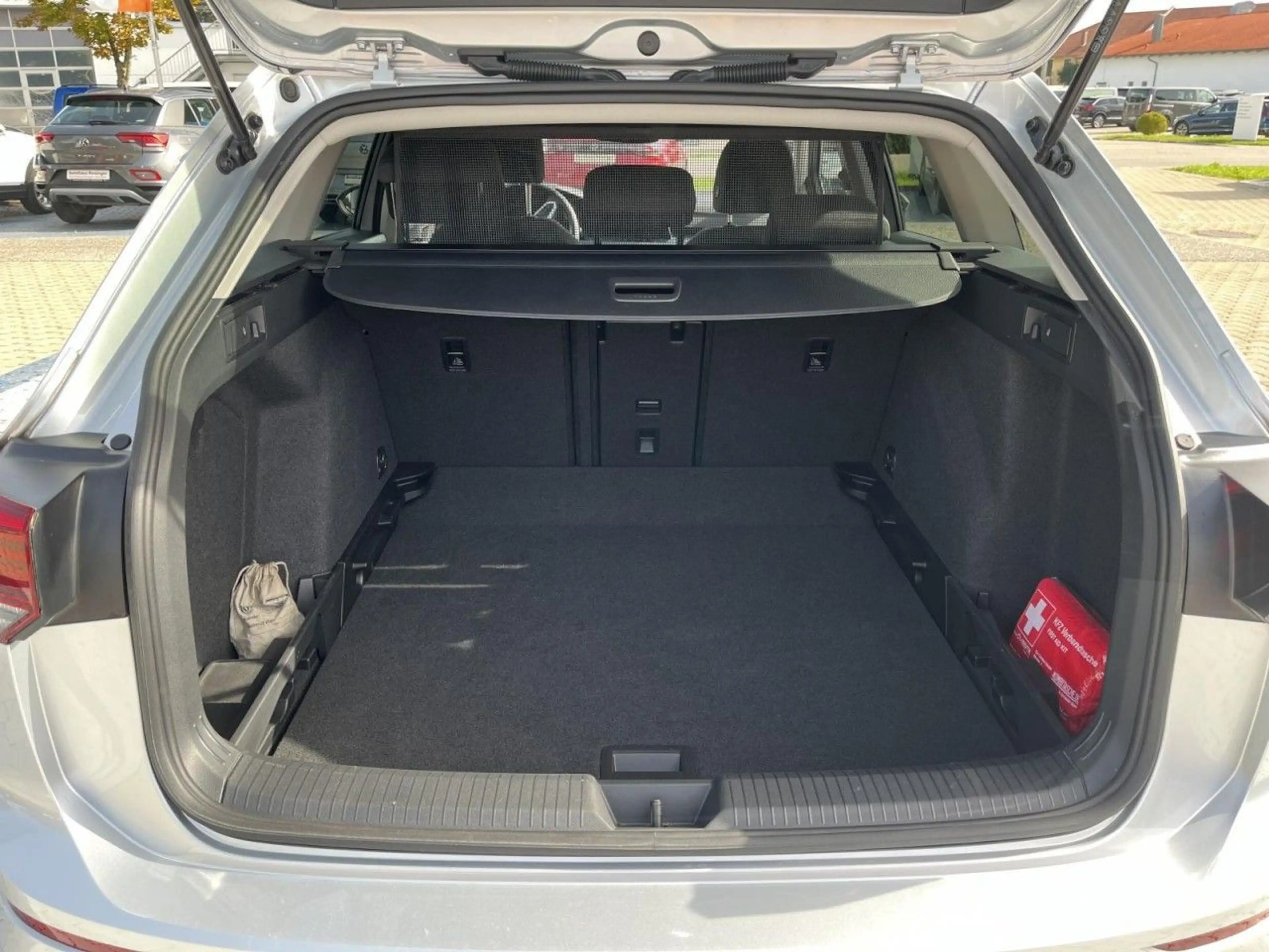 Volkswagen Golf Variant Golf VIII Variant 1.5 eTSI Active DSG (LEDPlus, — photo 8