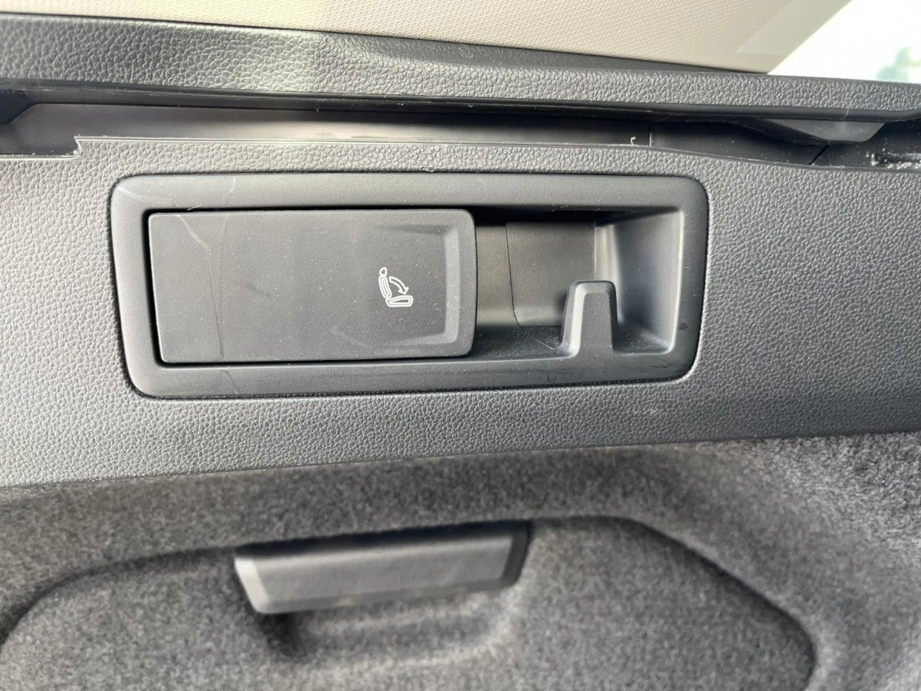 Volkswagen Golf Variant Golf VIII Variant 1.5 eTSI Active DSG (LEDPlus, — photo 9