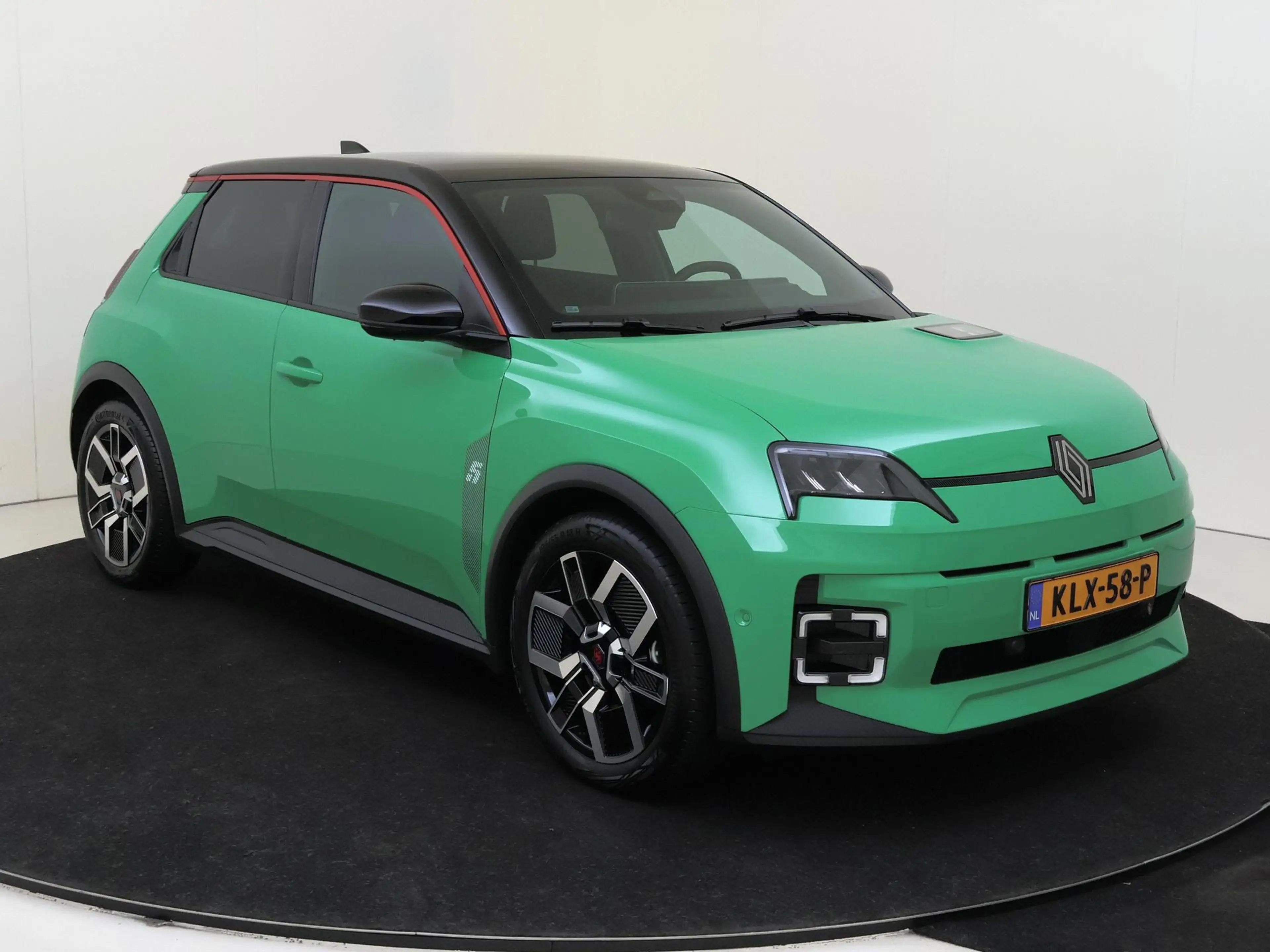 Renault R 5 comfort range evolution 52 kWh Navigatie | Apple C — photo 3