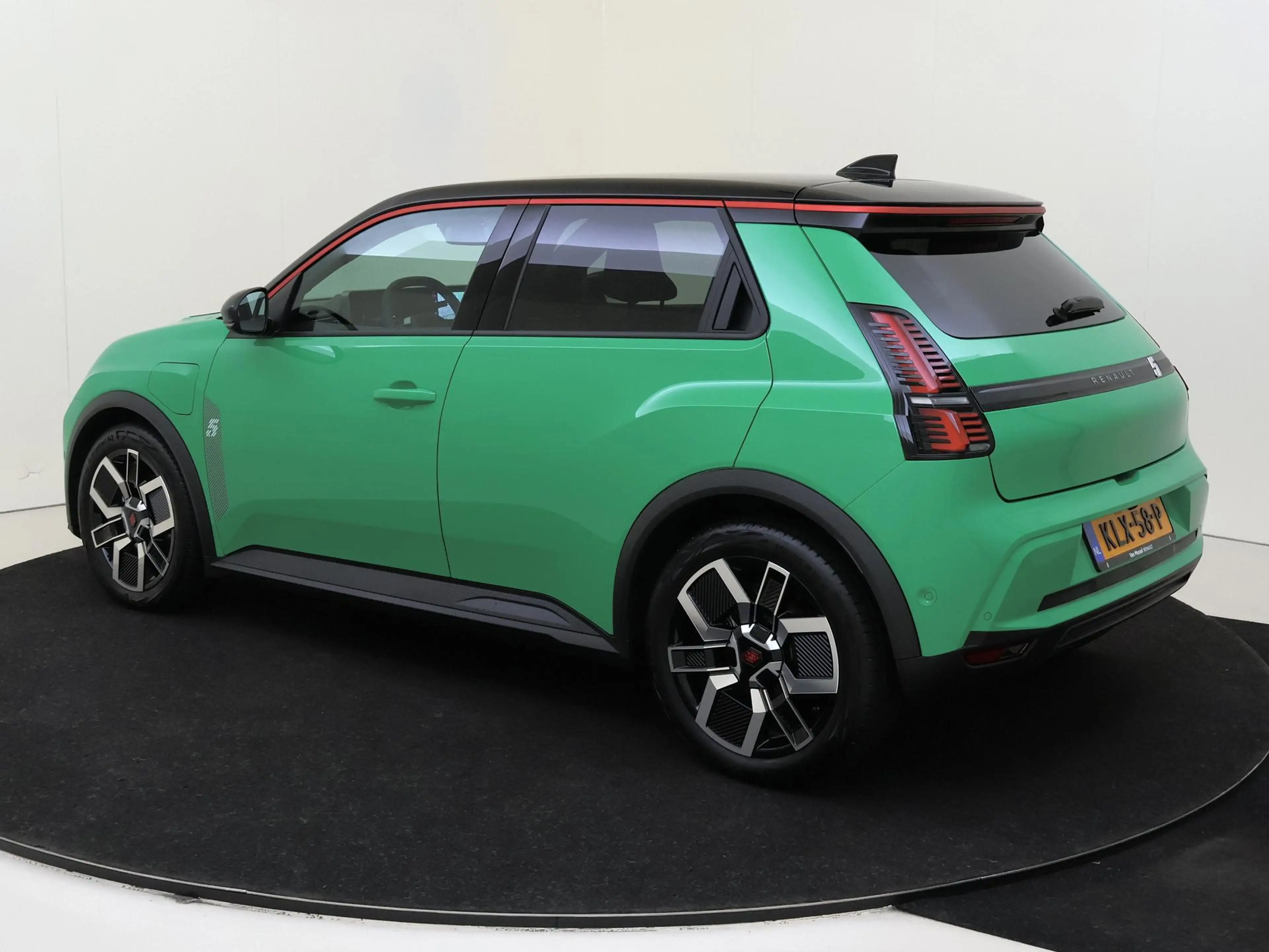 Renault R 5 comfort range evolution 52 kWh Navigatie | Apple C — photo 4