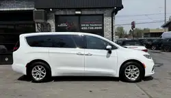 Chrysler Pacifica 2023