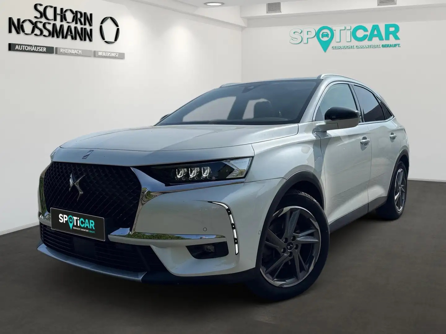 DS Automobiles DS 7 Crossback DS7  E-TENSE 4X4 300  RIVOLI,PANORAMADACH,NAVI,MAS Weiß - 1