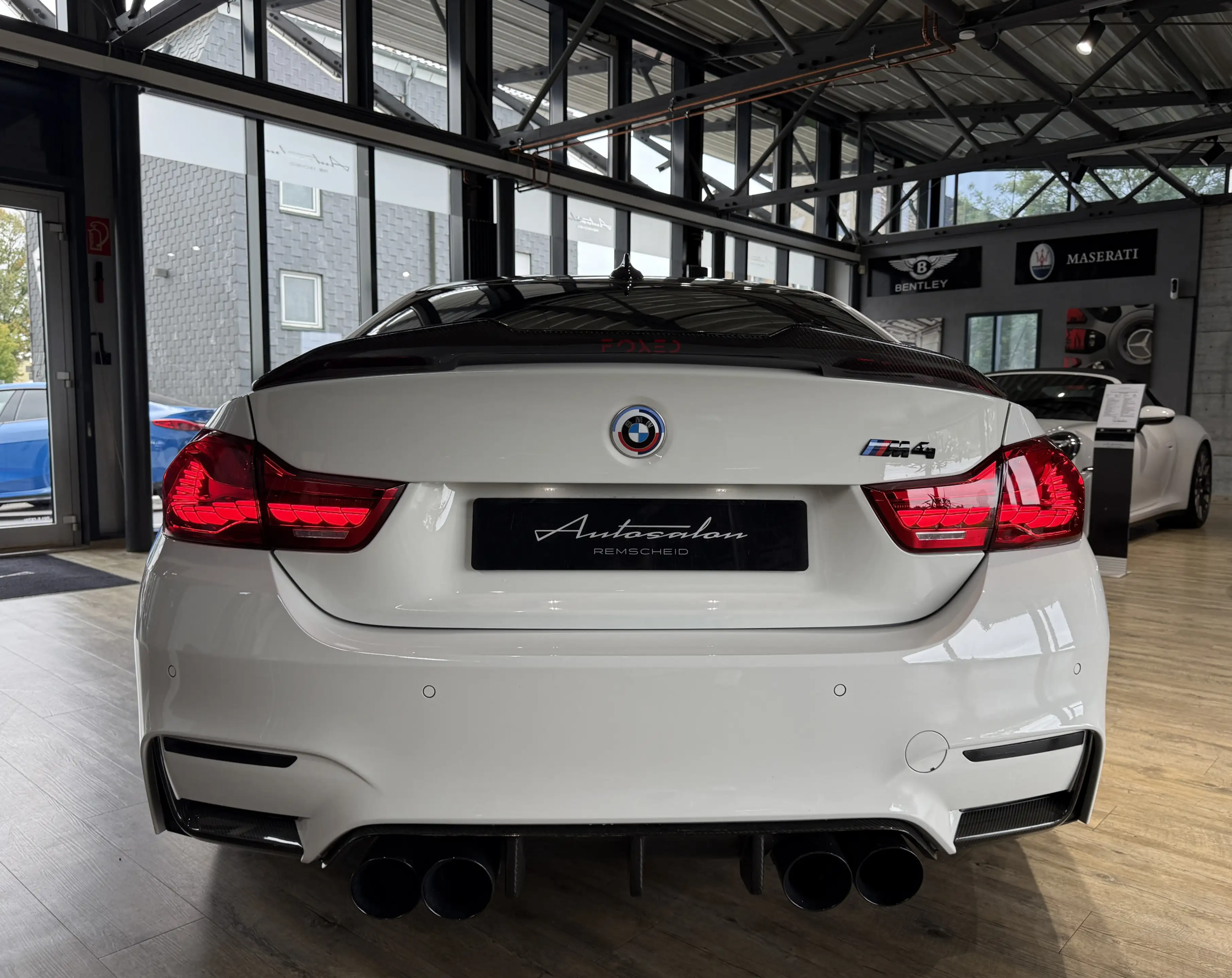 BMW M4 Coupé DKG*KW V3*OLED*20ZOLL WHEELFORCE* — photo 7
