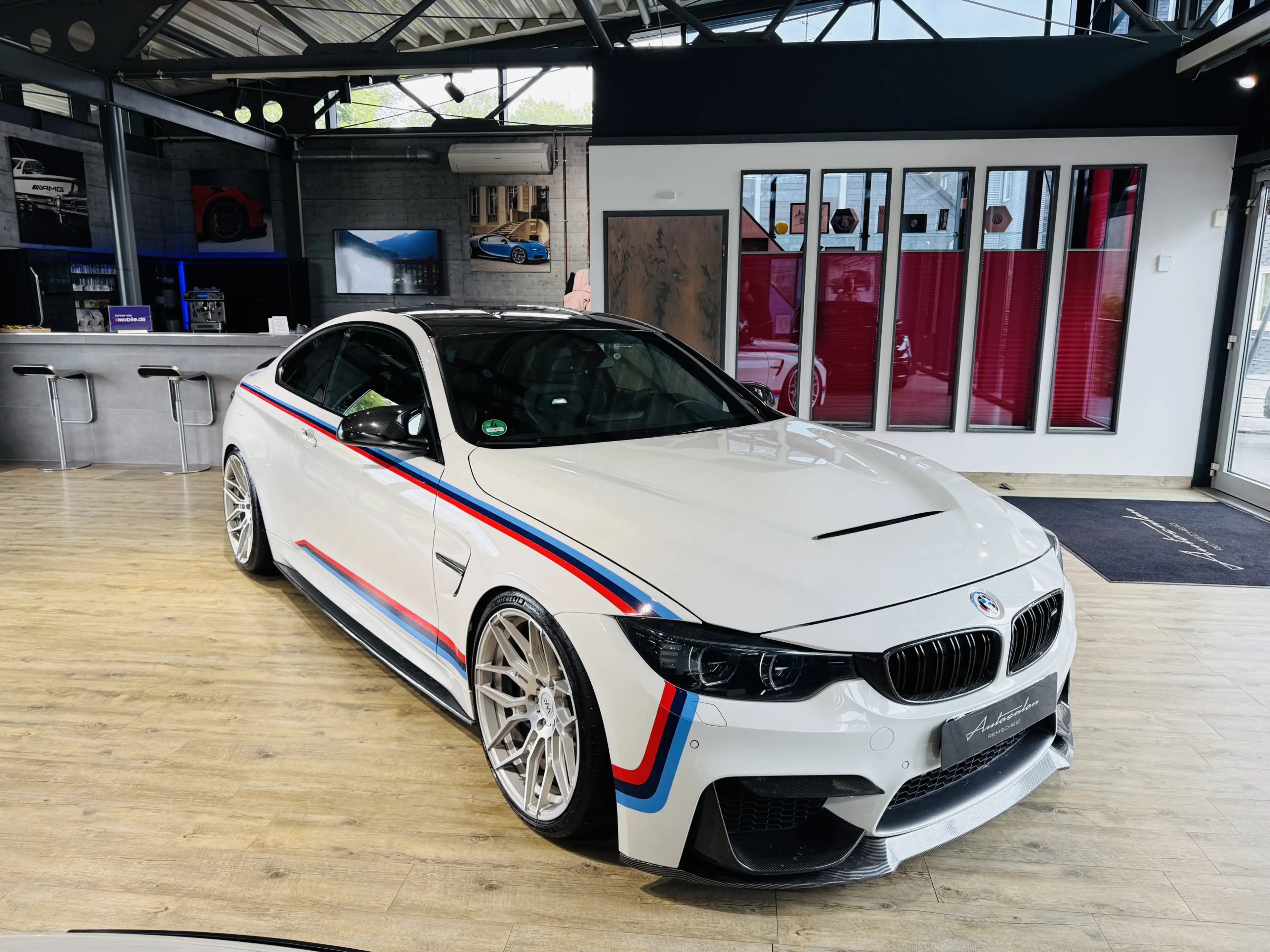 BMW M4 Coupé DKG*KW V3*OLED*20ZOLL WHEELFORCE* — photo 10