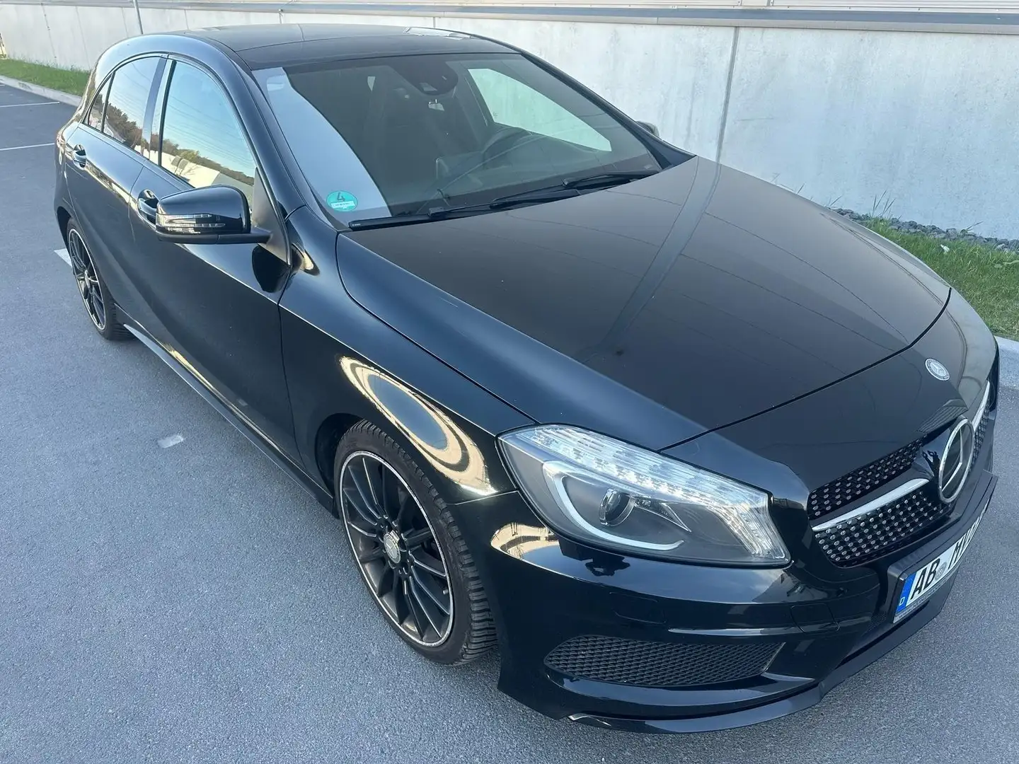 Mercedes-Benz A 200 A 200 AMG SPORTPAKET Schwarz - 2